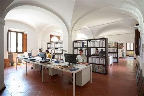 Studio di architettura a Milano .